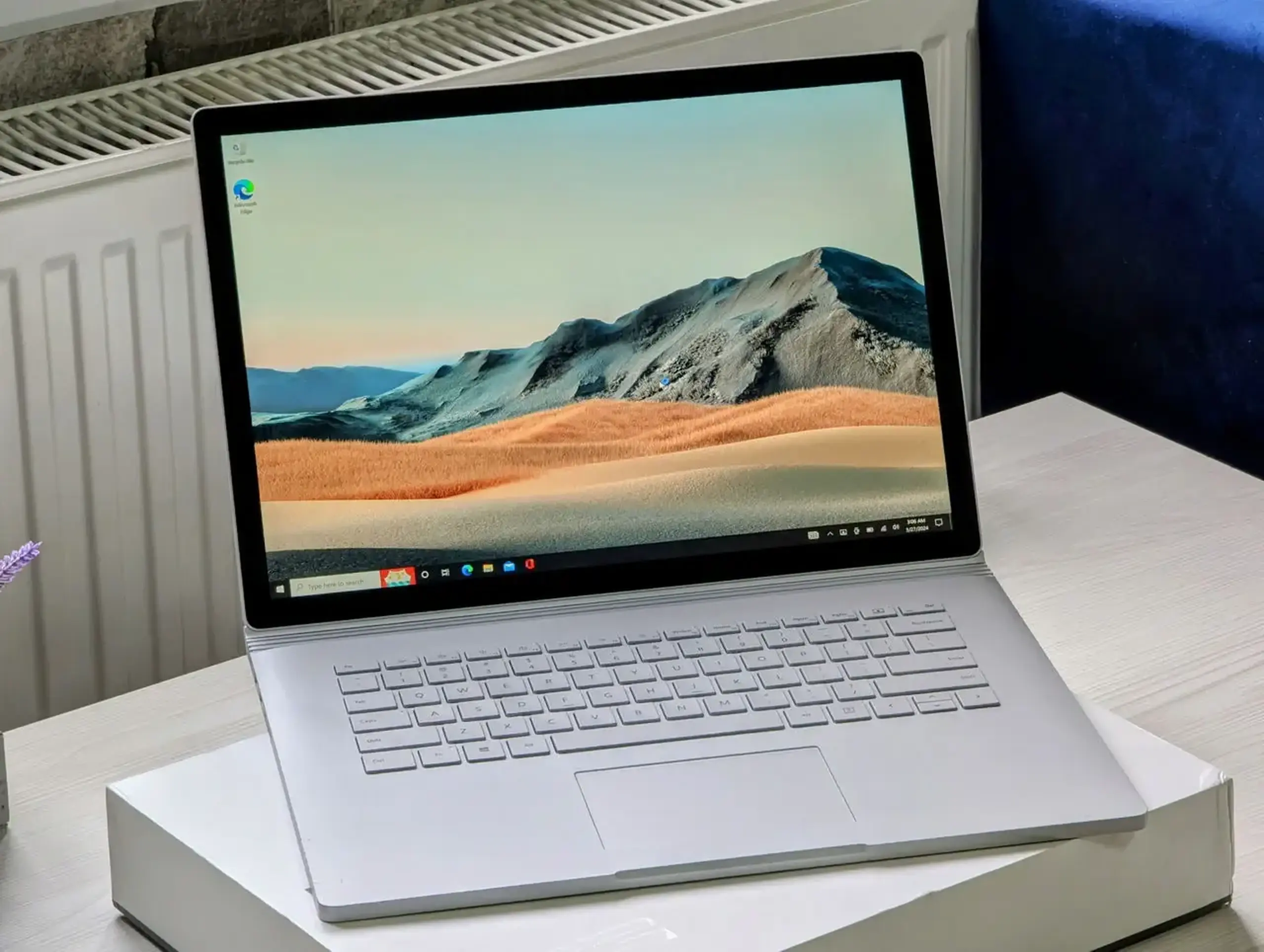 Surface Book 3 15″ | Intel i7 1065G7 | 32GB | 1TB | 1660 | 15″ Touch