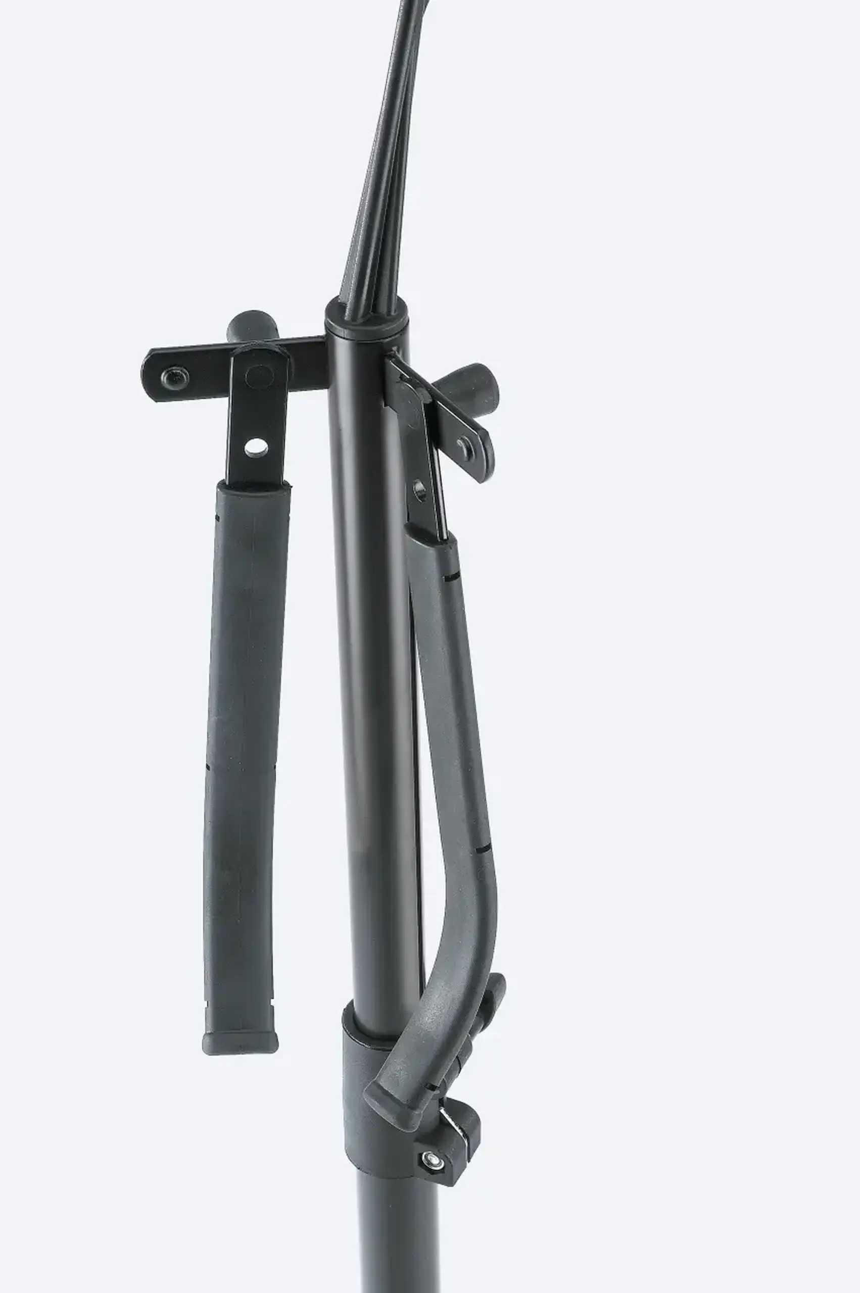K&M 141/1 Suport pentru Cello 14110-011-55