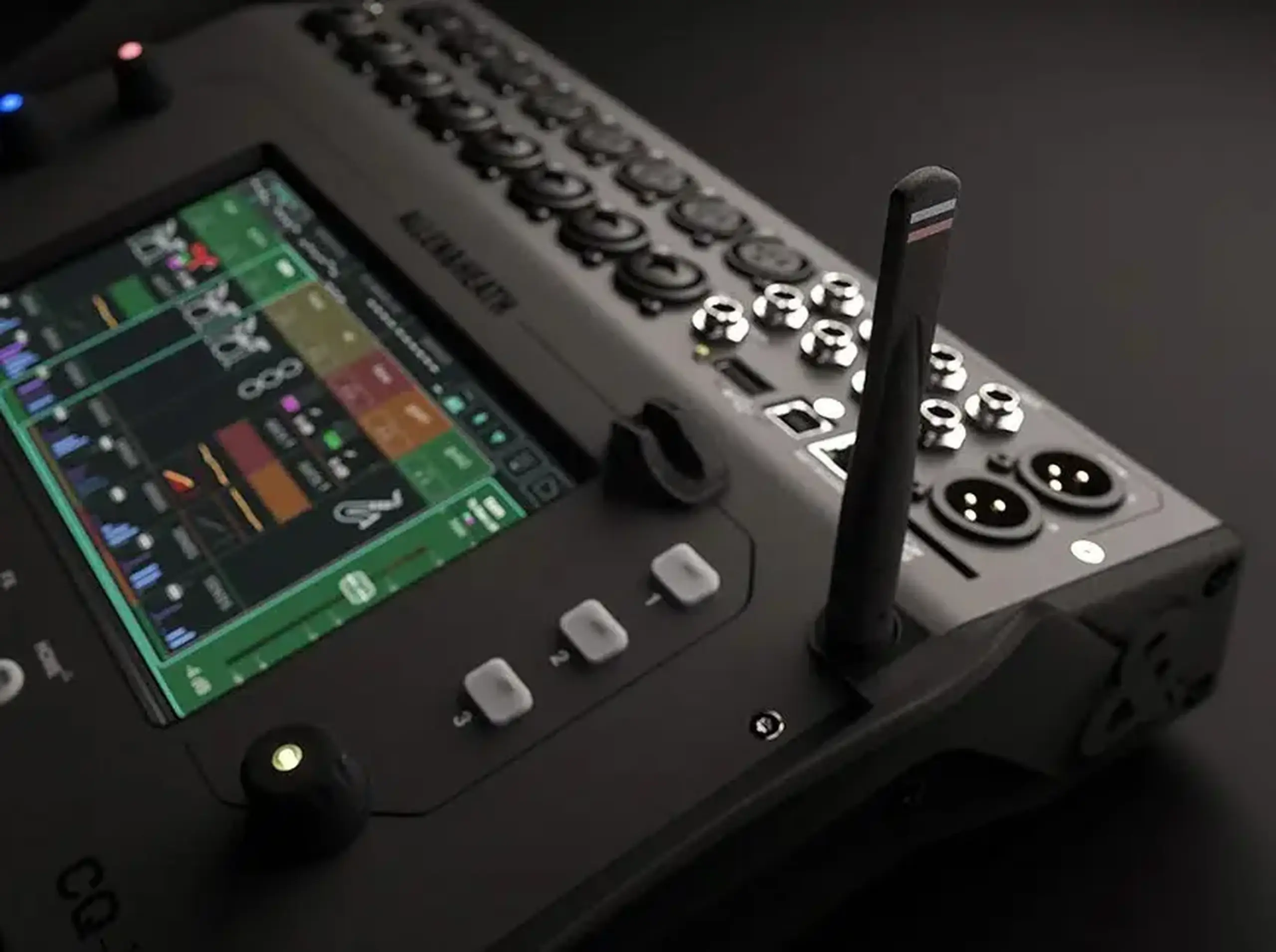 Allen&Heath CQ18T
