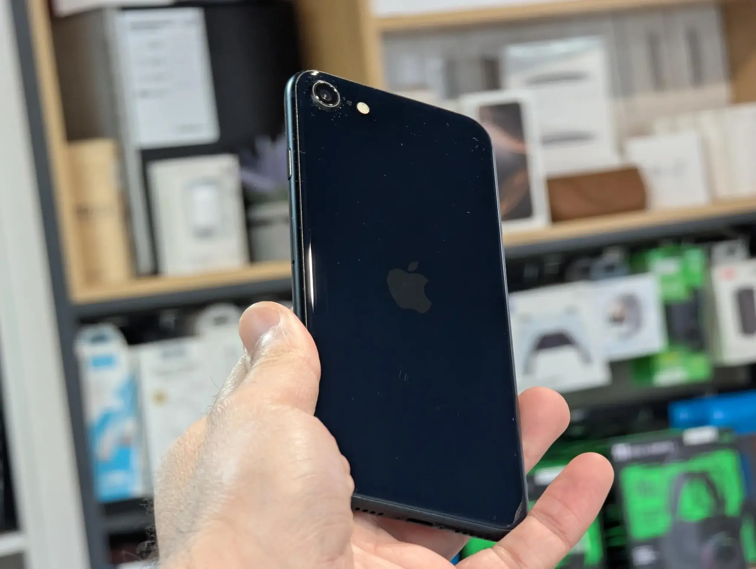 Apple iPhone SE 2022 | 64GB | Midnight | Baterie 100% | Grade B