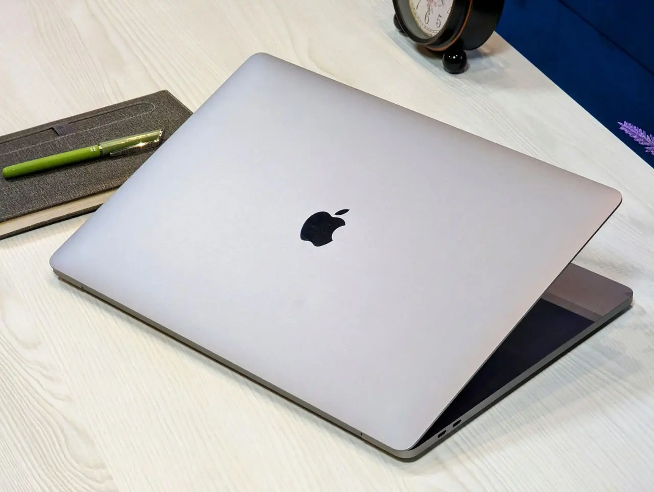 Apple MacBook Pro 16 2019 | i7-9750H | 64GB RAM | 512GB SSD | Radeon Pro 5300M